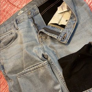 Men’s Slim-Fit Built-in Flex Fleece-lined Jeans